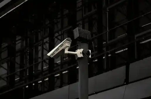 Apakah CCTV Bisa Dipasang di Area Gelap Gulita?