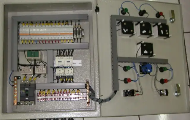 MCB pada panel distribusi