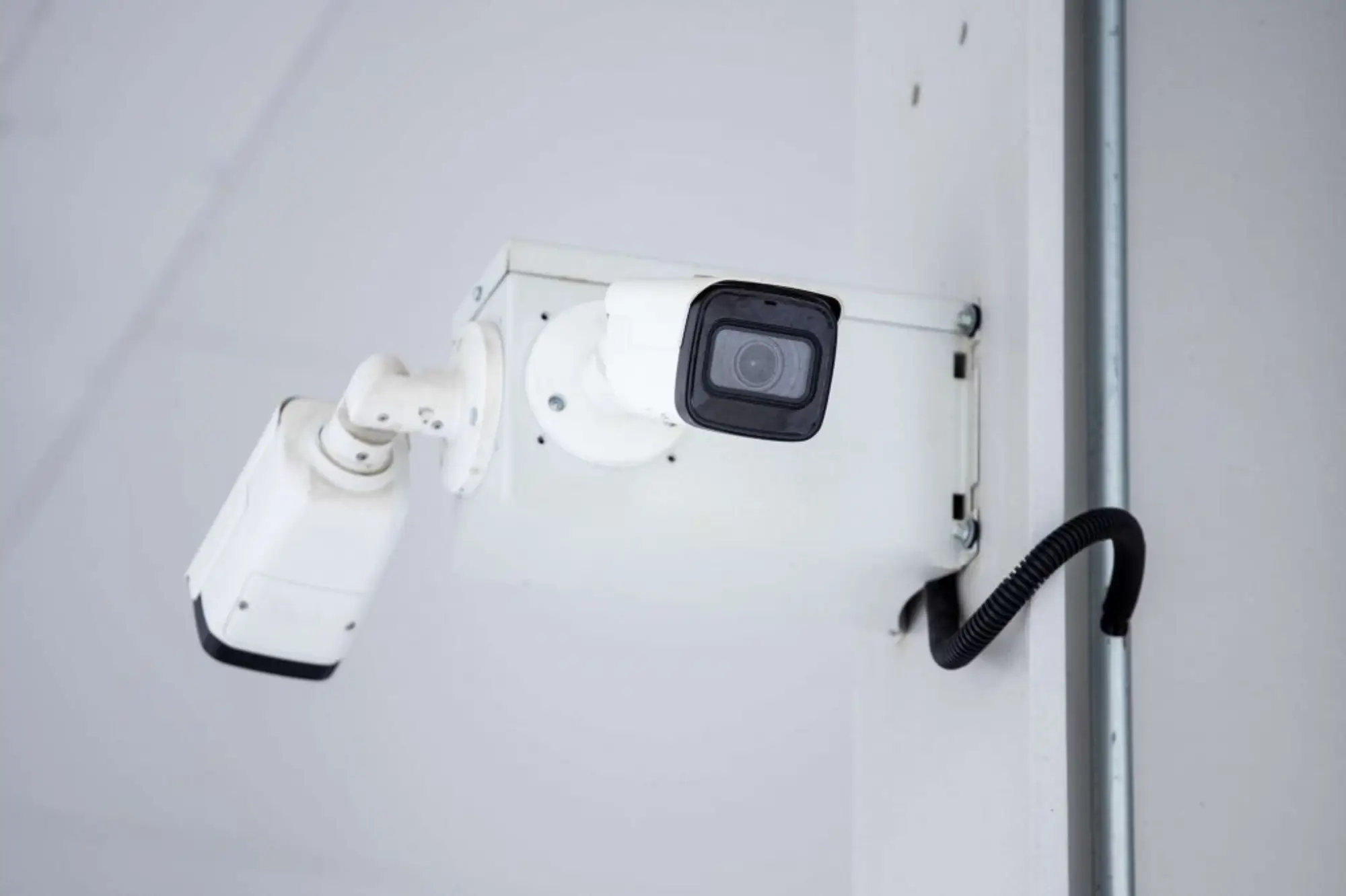 jarak cctv dapat merekam suara