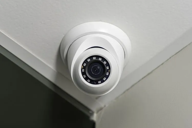 jarak cctv merekam suara