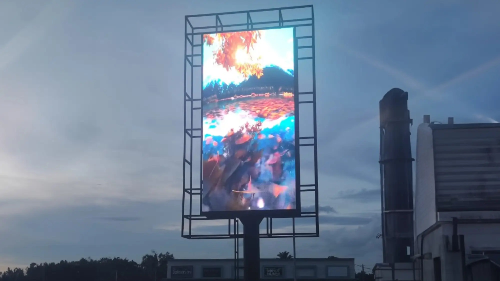 sewa iklan berdasarkan peak hours