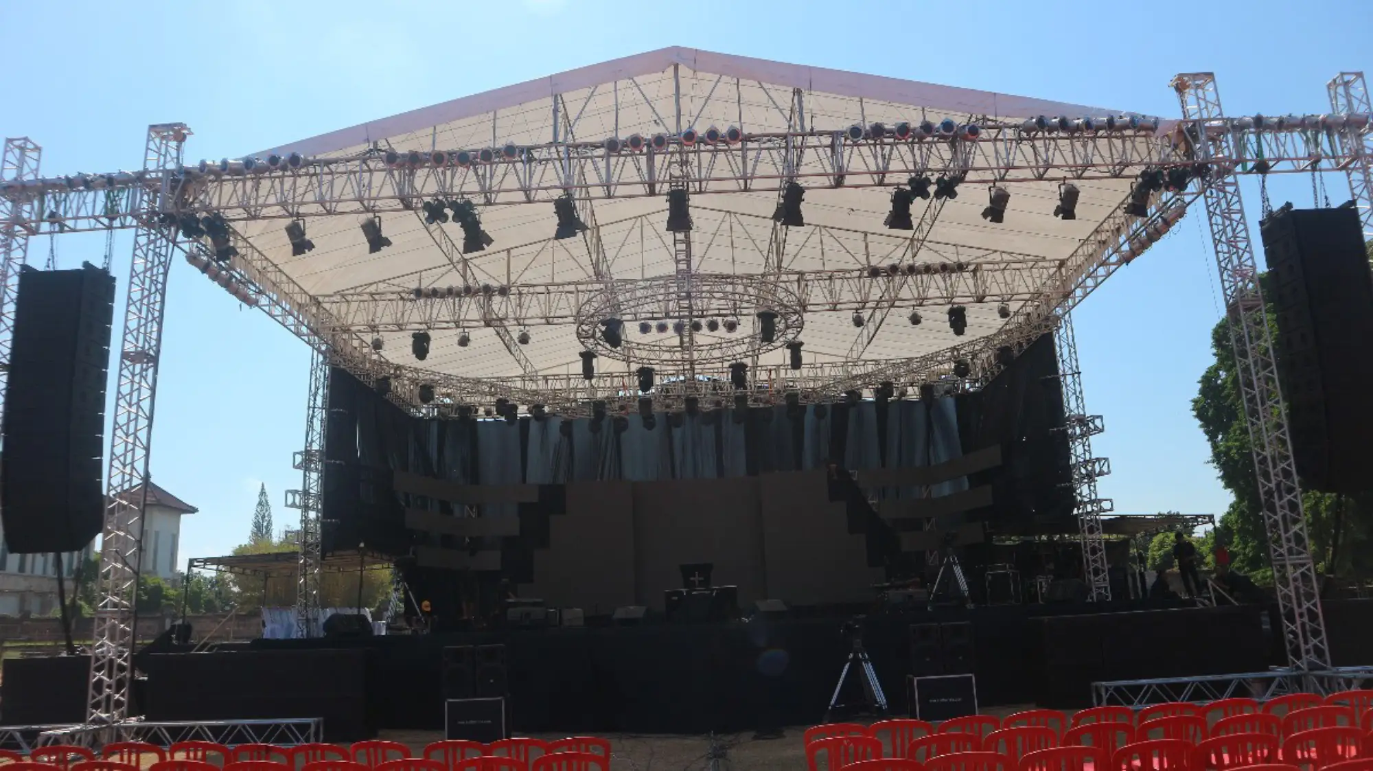 rigging panggung standar