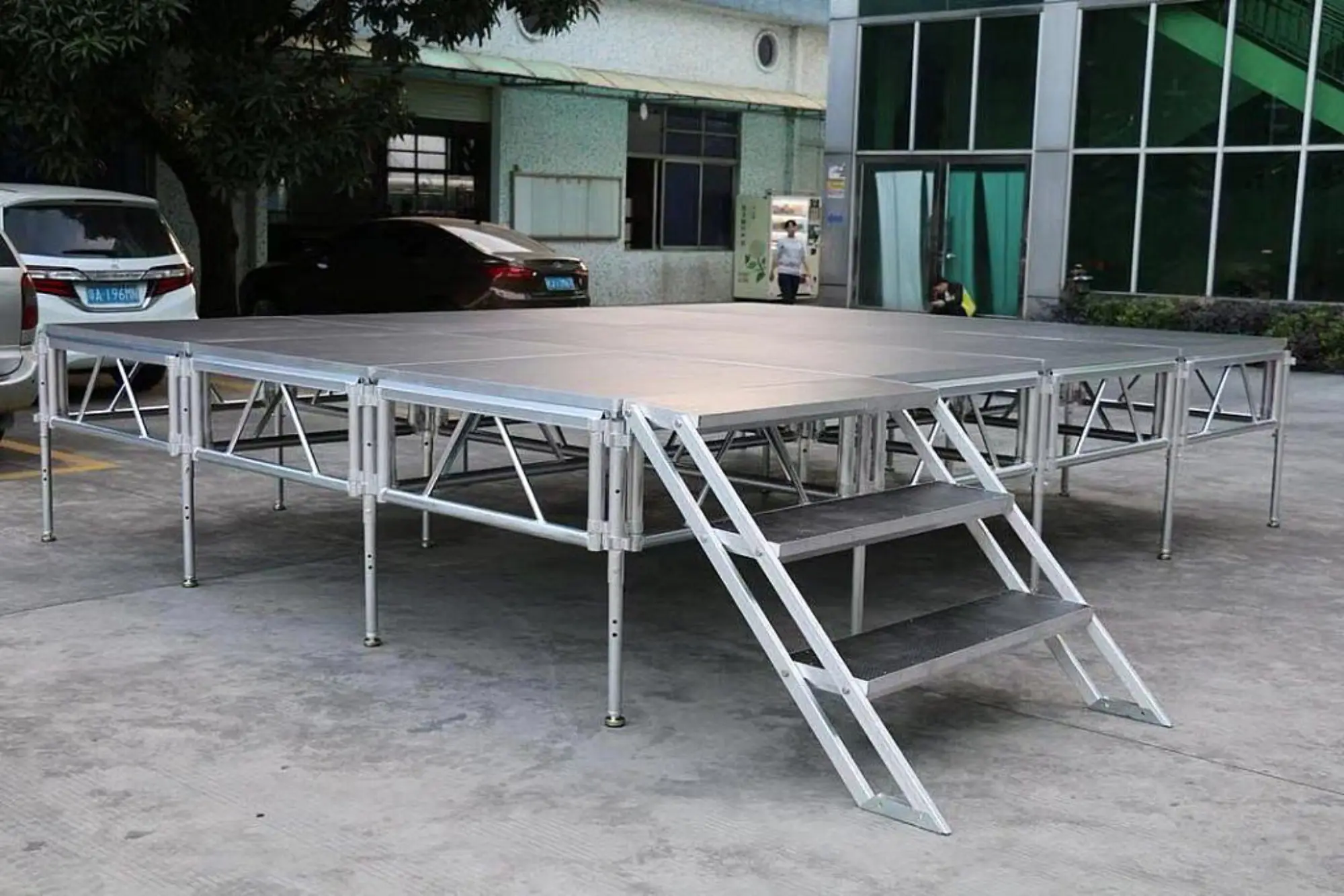 tangga panggung rigging aman