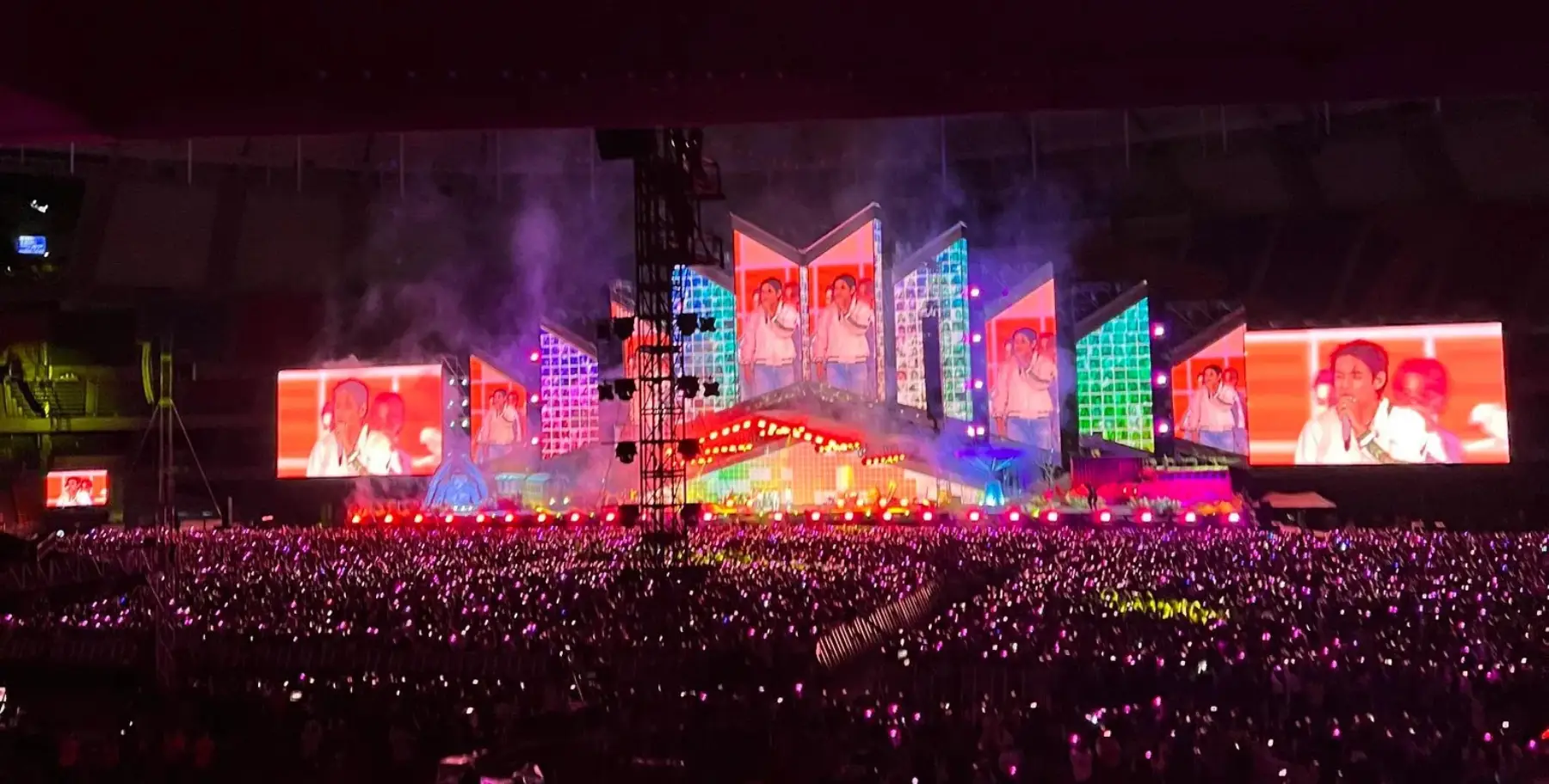 ukuran panggung konser
