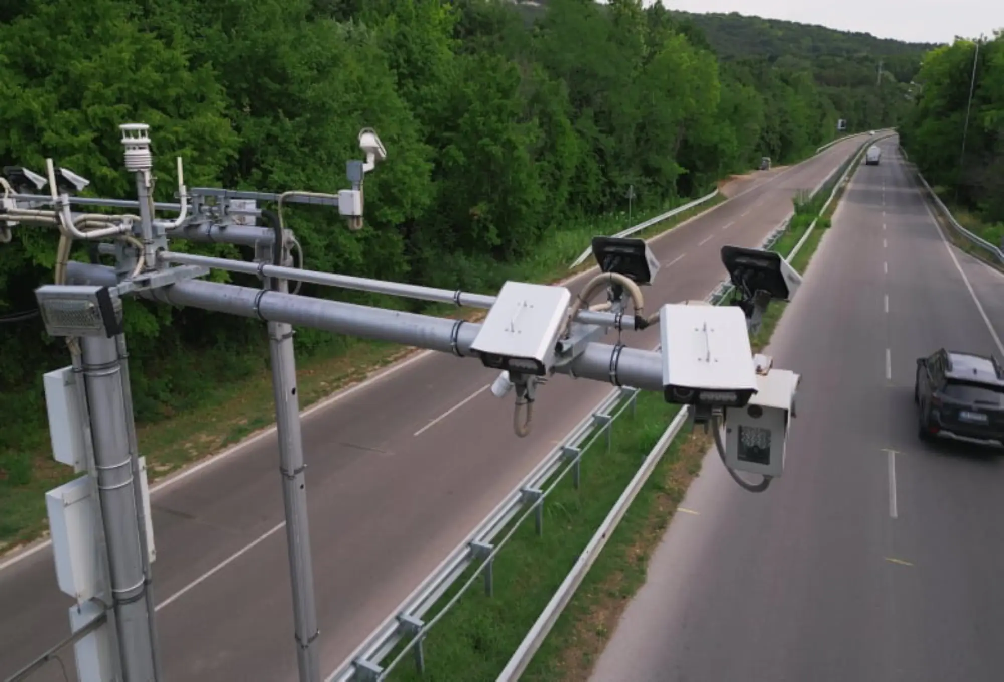 cctv tol jakarta tangerang