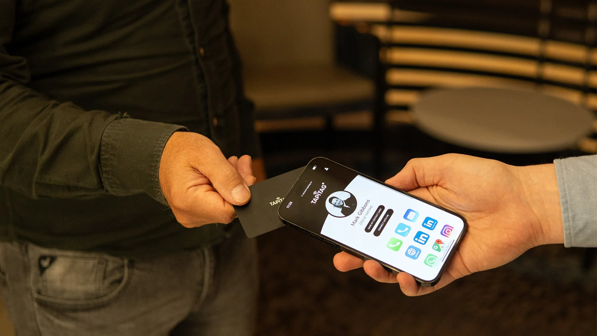 perbedaan NFC di HP dengan Smart Card
