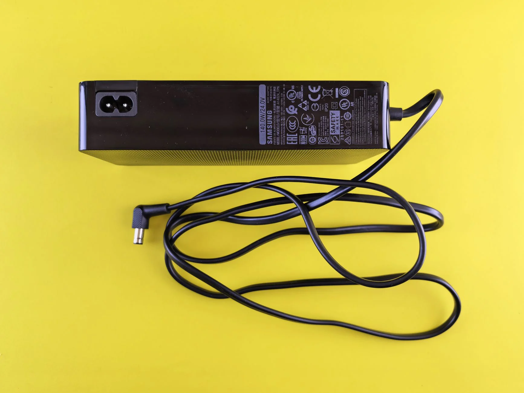 adaptor cctv 12v untuk kamera keamanan stabil
