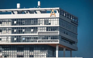 lift access control system untuk mengatur akses lantai di gedung bertingkat