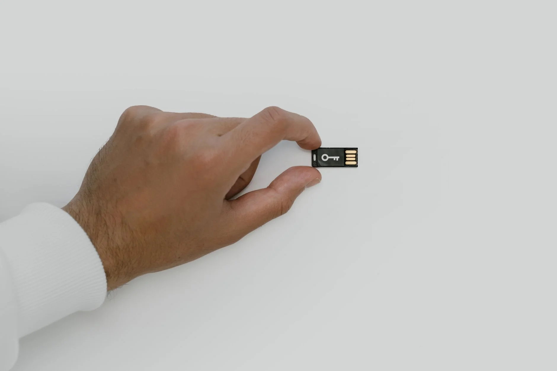 logical access control untuk keamanan sistem digital