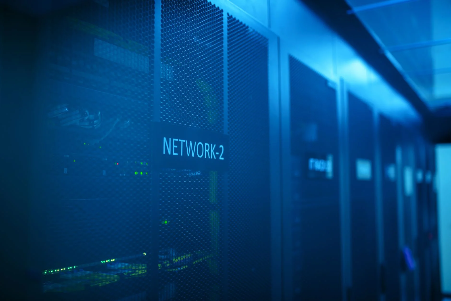 front cloud cctv menyimpan rekaman aman di server cloud