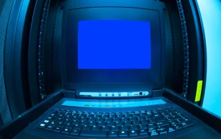 rack access control untuk mengamankan server dari akses tidak sah