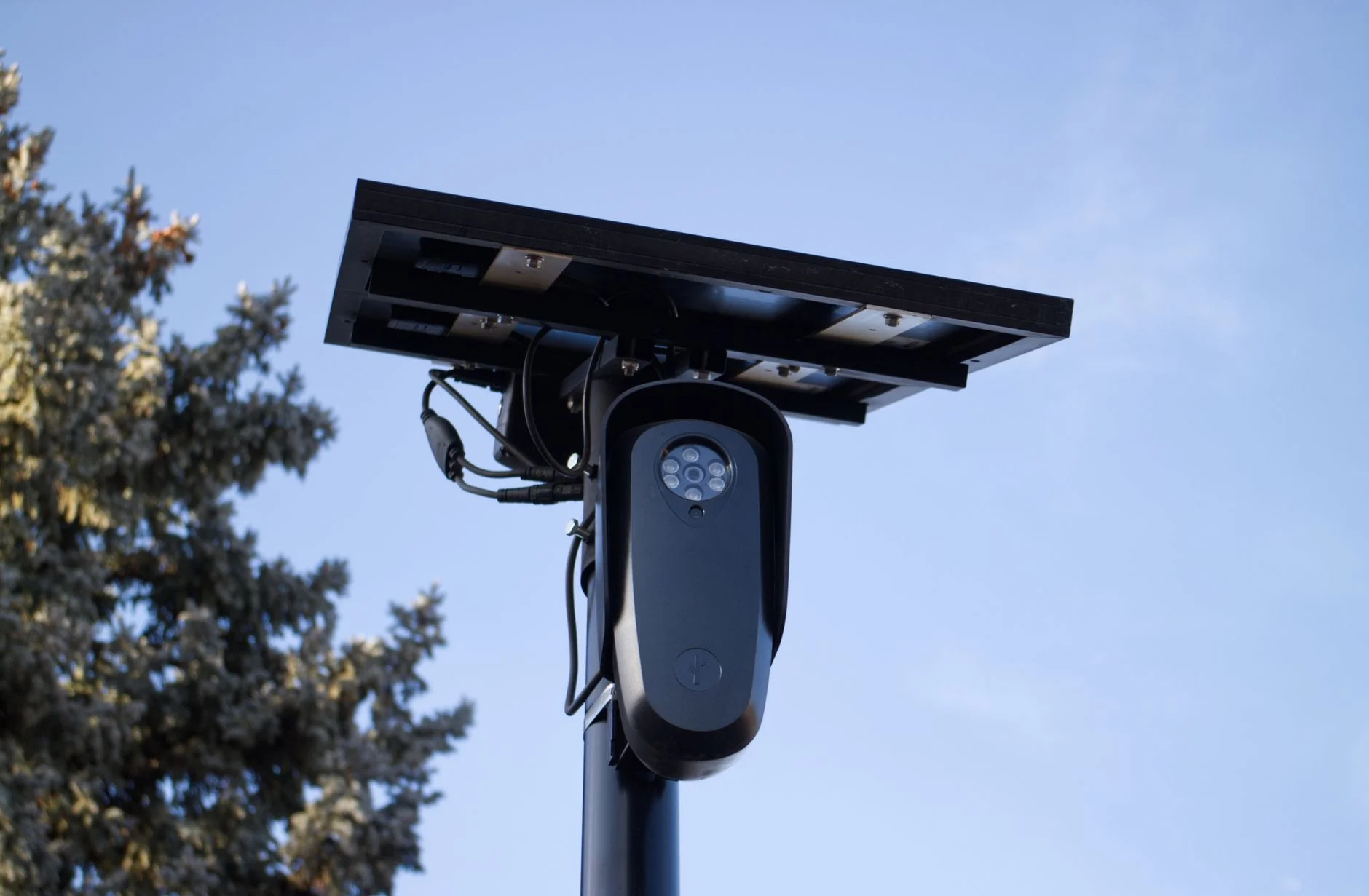 cctv saat listrik padam tetap menyala dengan backup daya kamera