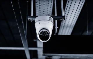 CCTV ruang server untuk pengawasan akses data center