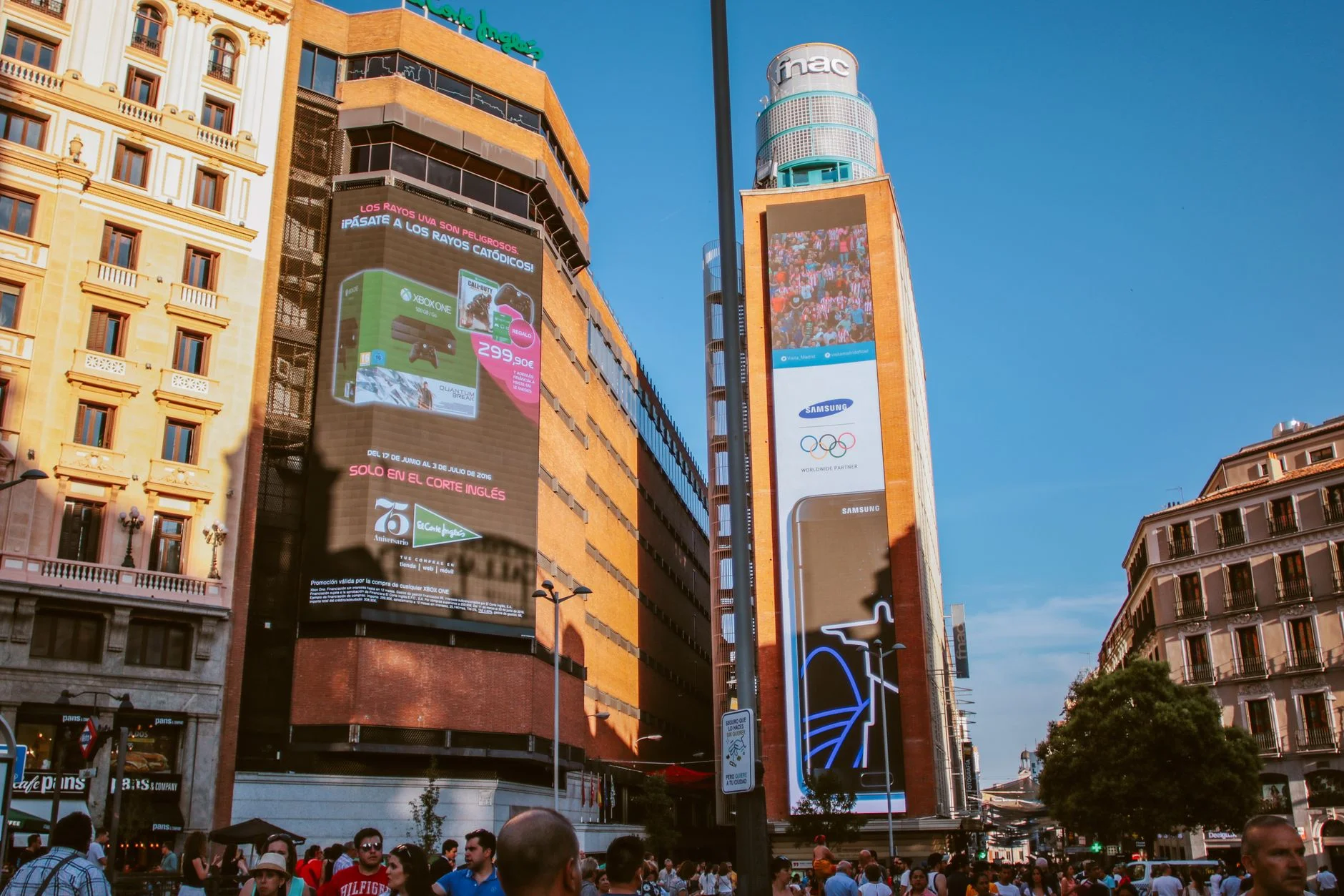 videotron adalah solusi media iklan digital