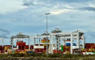 CCTV deteksi nomor kontainer untuk pengawasan pelabuhan