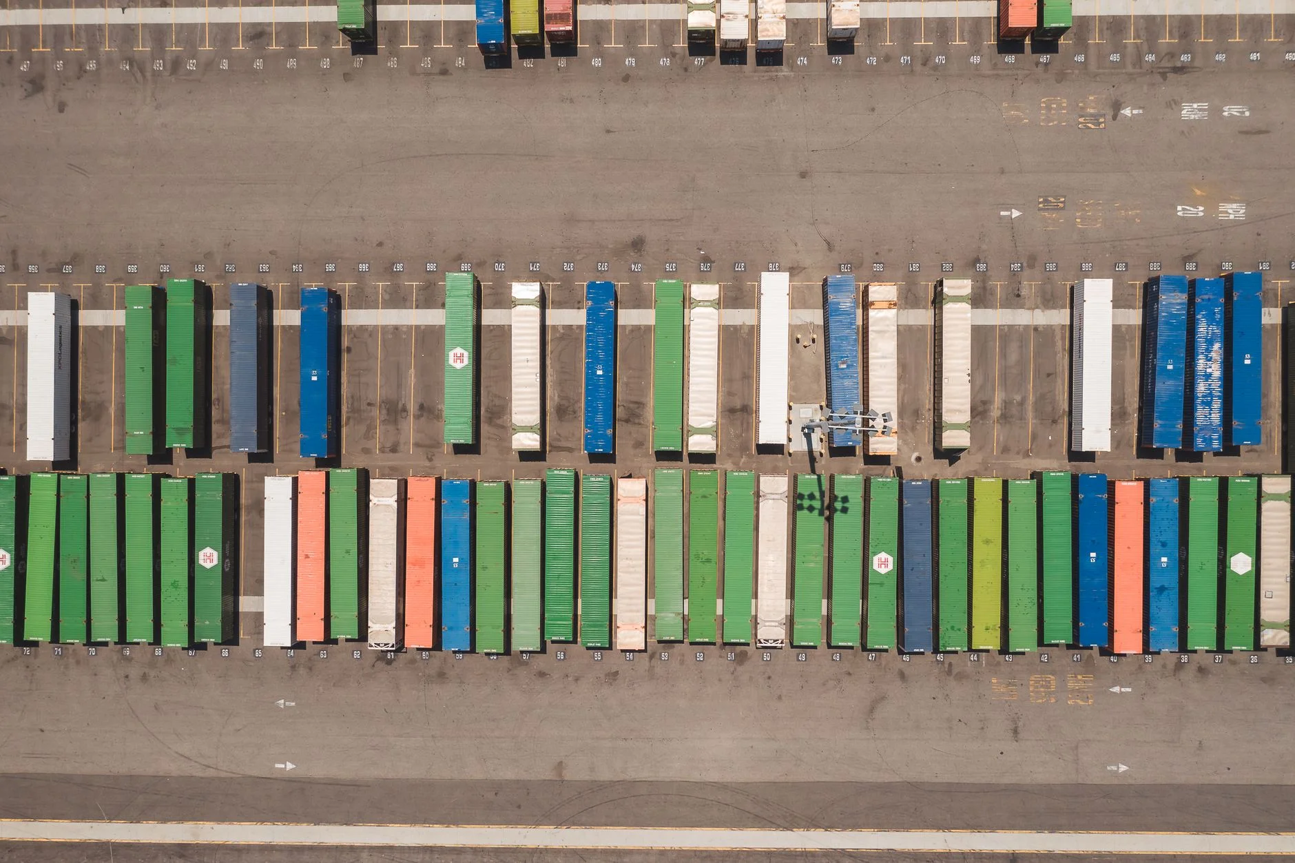AI container detection system for accurate container monitoring