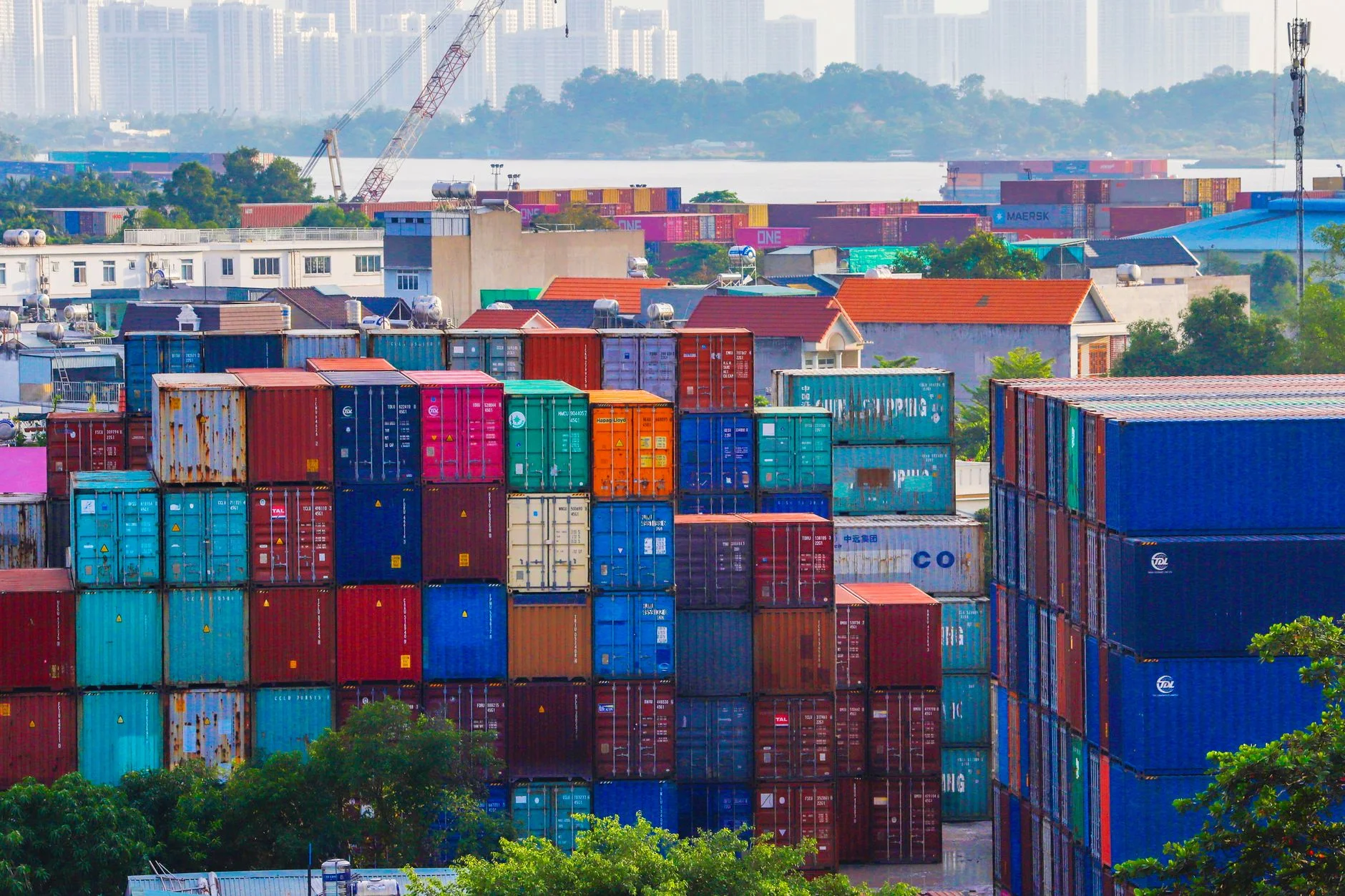 deep learning container detection untuk pengawasan pelabuhan